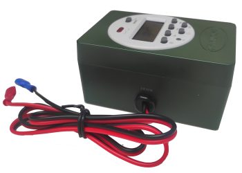 0206002 - RIPRODUTTORE CANTO Mod. AG1 CON TIMER INCORPORATO COMPLETO DI SCHEDA MICRO SD - 35 WATT - ALIMENTAZIONE 12V - BASSI CONSUMI (QUAGLIAIA) - immagine 2