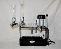 3301009 - PRESSA FUSION V-S1500 A TRE STAZIONI COMPLETA DI DOSATORI POLVERE E PIOMBO, CALCABORRE, BOBINA, RIBASSATORE ED INCISORE IN ACCIAIO - GAEP