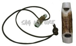5401009 - FISCHIETTO DOPPIO IN CORNO DI CERVO (TRILLO E FISCHIO) - LUNGHEZZA 6,5 CM - COMPLETO DI LACCIO - SAG NATURE